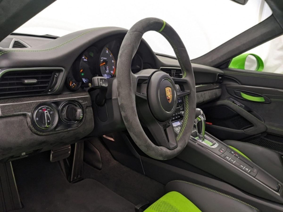 2019 Porsche 911 GT3 RS — Photo 6 / 39