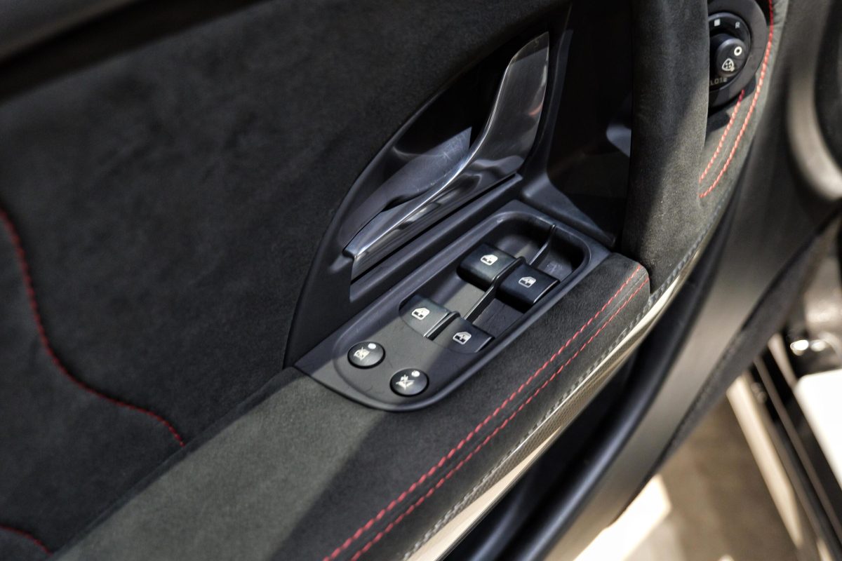 2013 Maserati Quattroporte Sport GT S — Photo 21 / 31