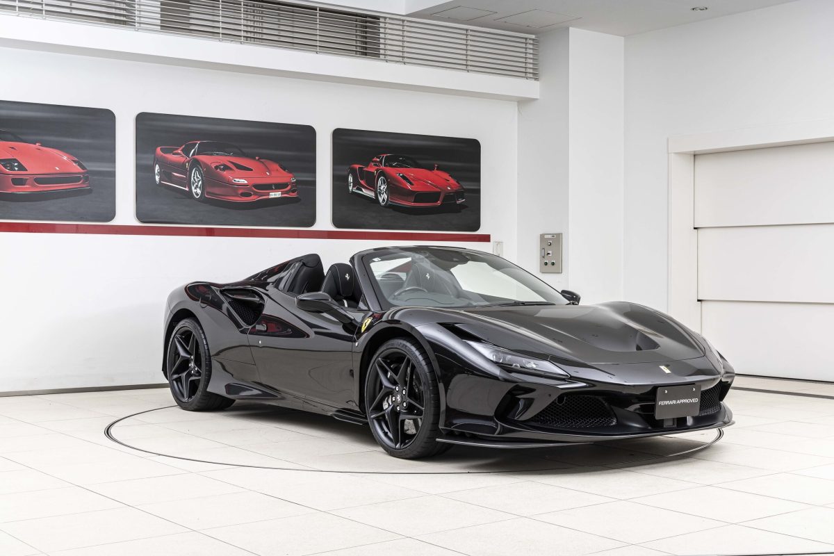 2022 Ferrari F8 Spider — Photo 2 / 32