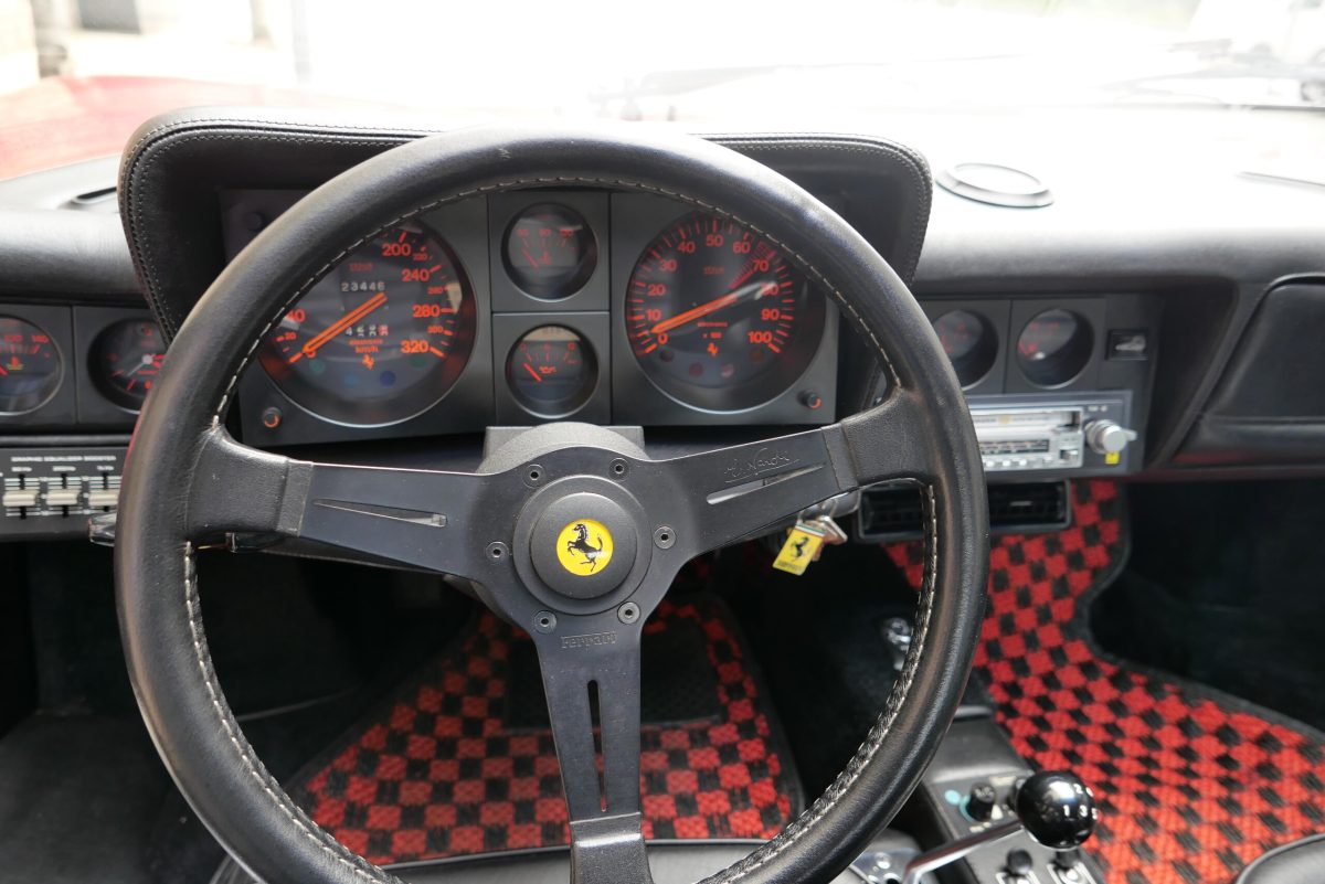 1983 Ferrari 512 BBi — Photo 8 / 39