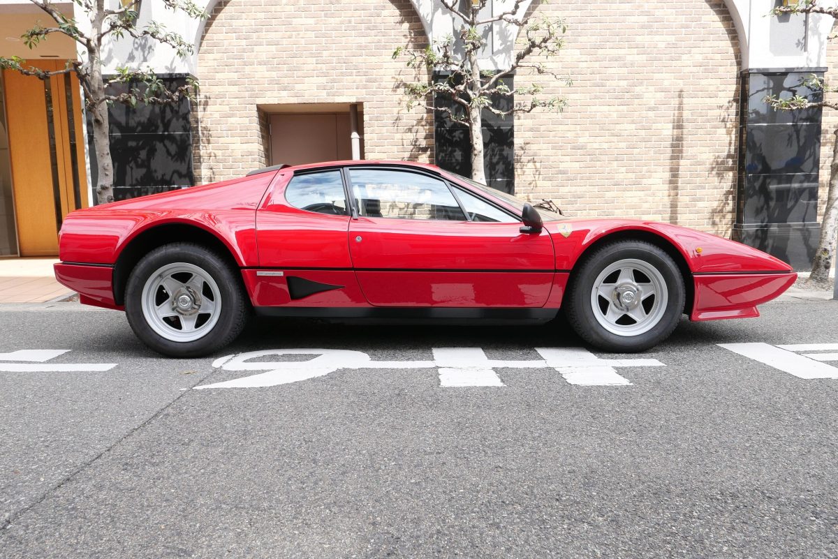 1983 Ferrari 512 BBi — Photo 12 / 39