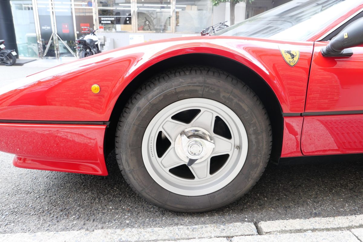 1983 Ferrari 512 BBi — Photo 22 / 39