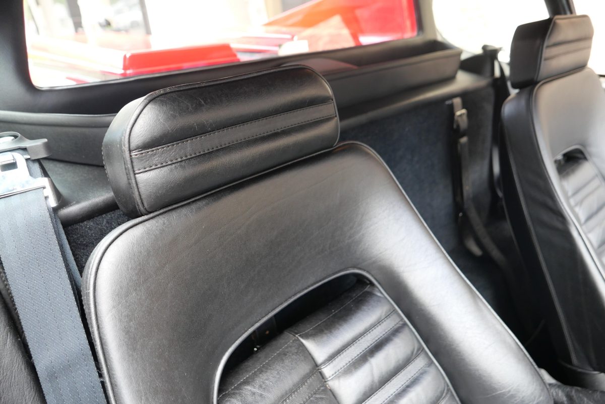 1983 Ferrari 512 BBi — Photo 36 / 39