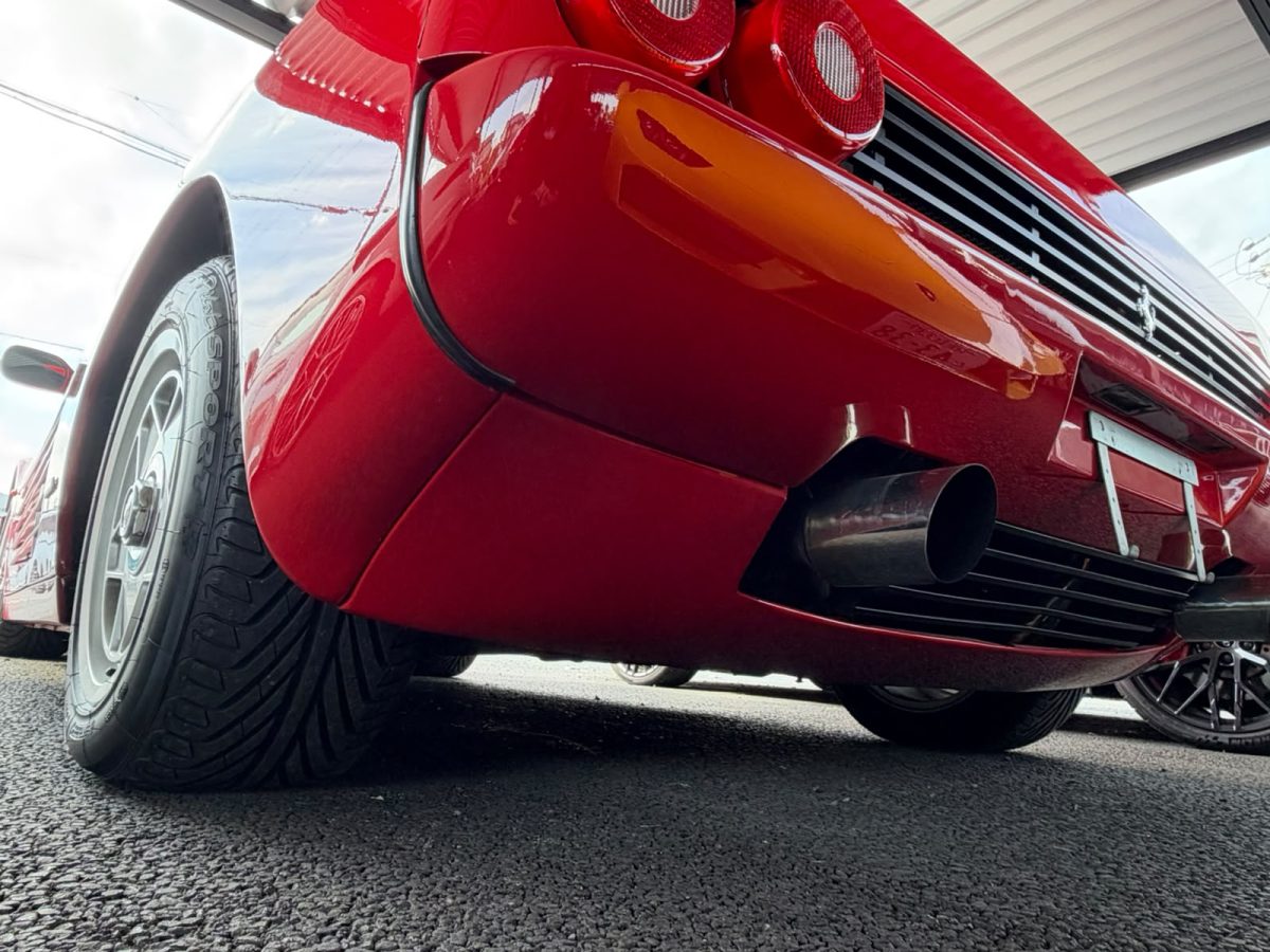 1988 Ferrari Testarossa — Photo 16 / 19