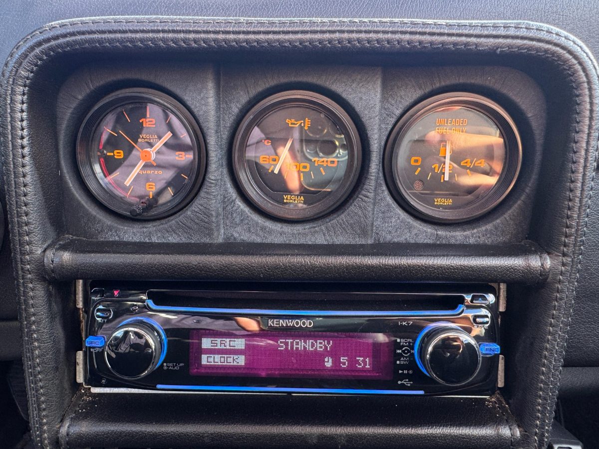 1990 Ferrari 328GTS — Photo 21 / 66