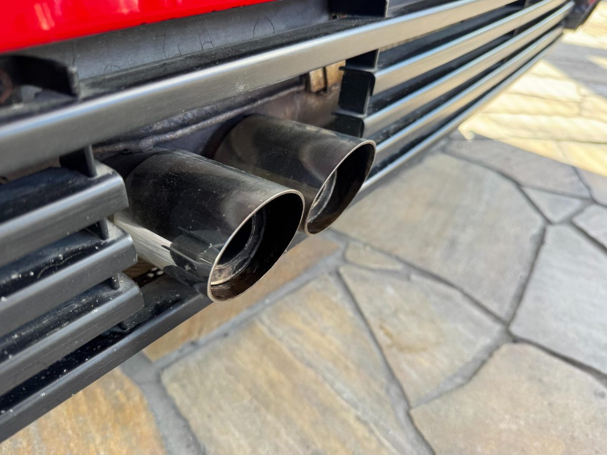 1990 Ferrari 328GTS — Photo 32 / 66