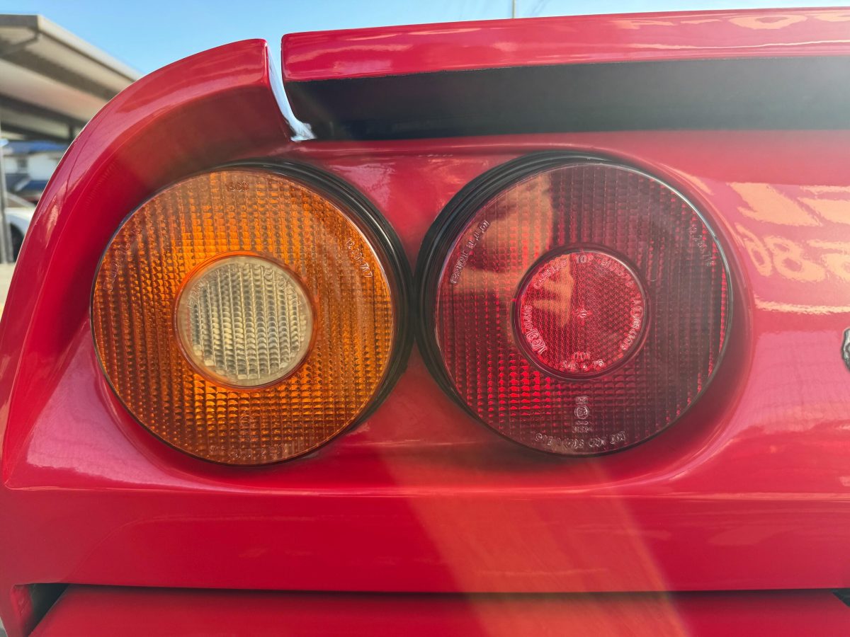 1990 Ferrari 328GTS — Photo 49 / 66