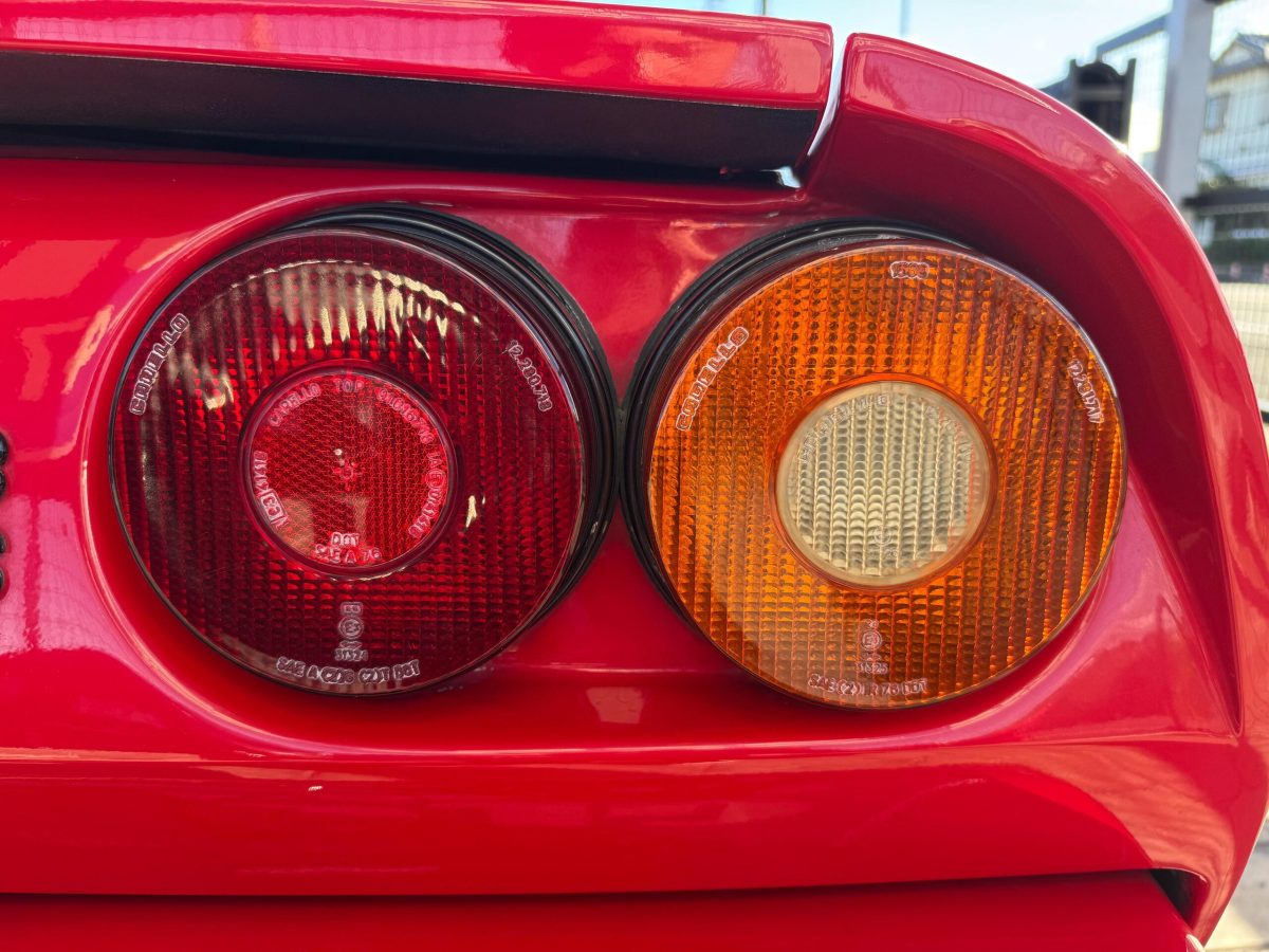 1990 Ferrari 328GTS — Photo 50 / 66