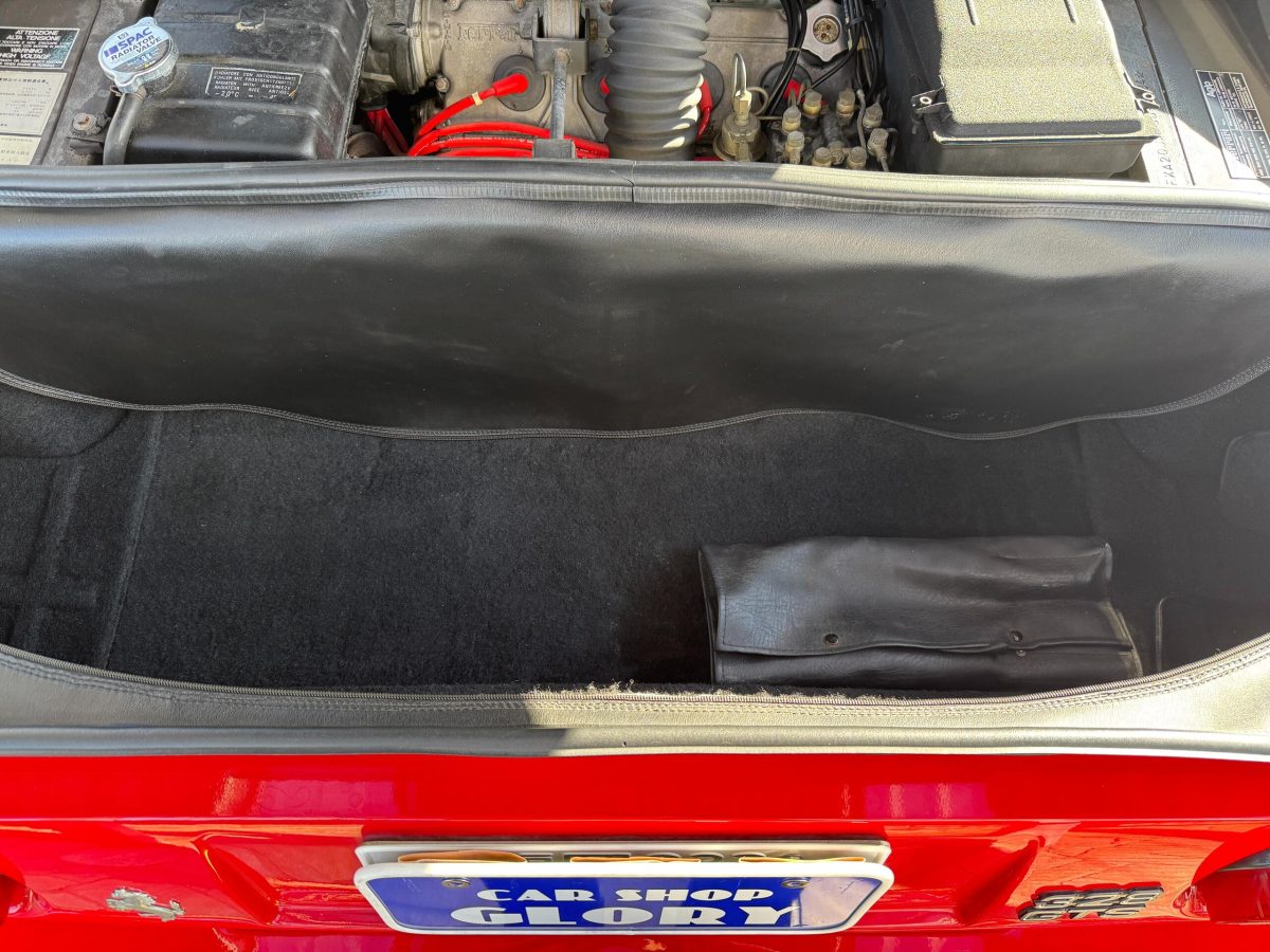 1990 Ferrari 328GTS — Photo 52 / 66