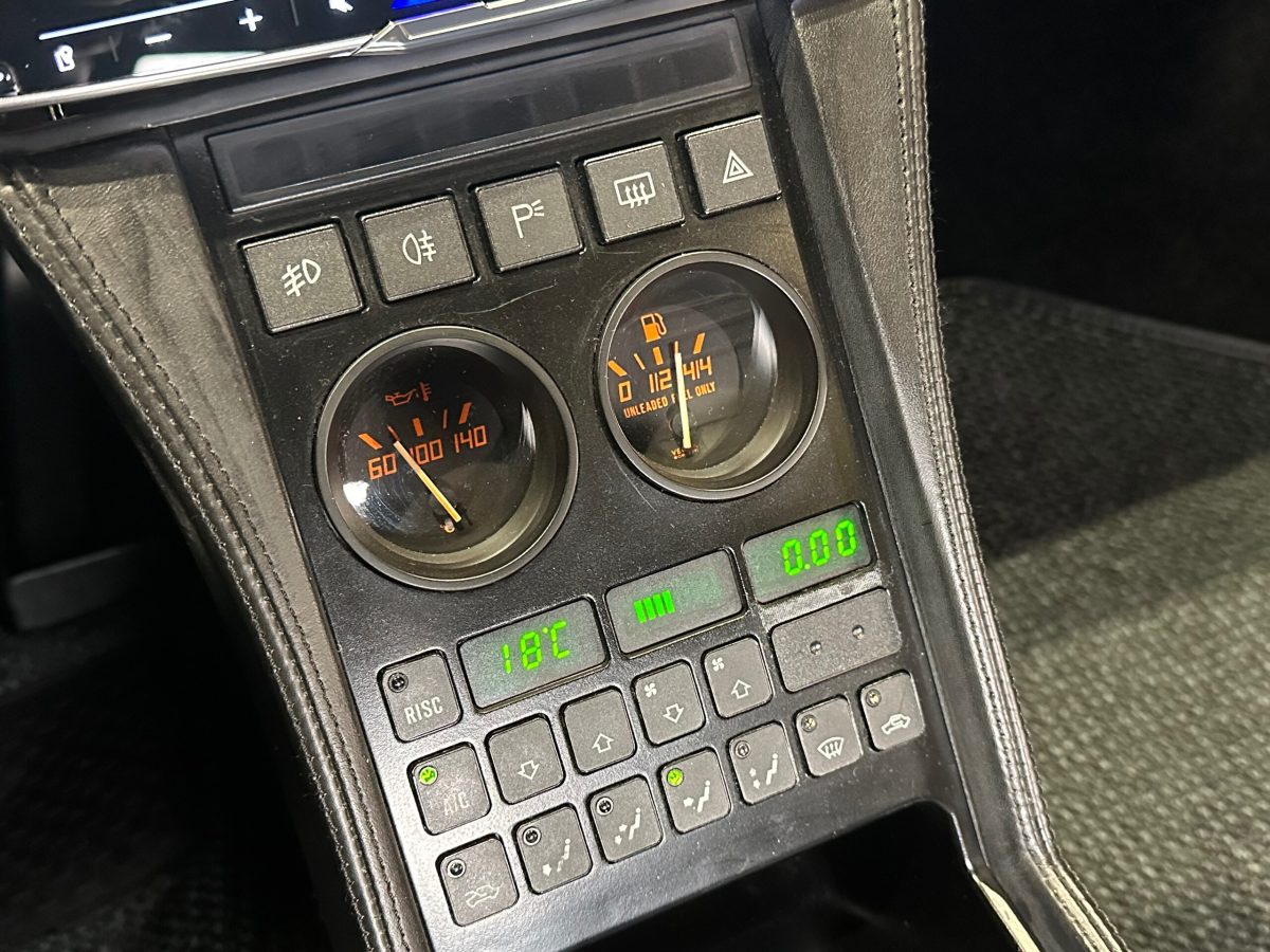 1992 Ferrari 348 TB — Photo 34 / 49