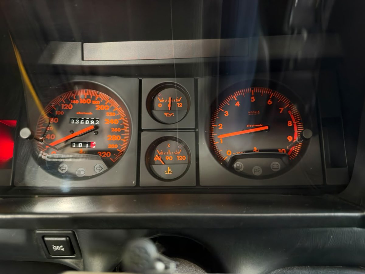 1994 Ferrari 512TR — Photo 11 / 17