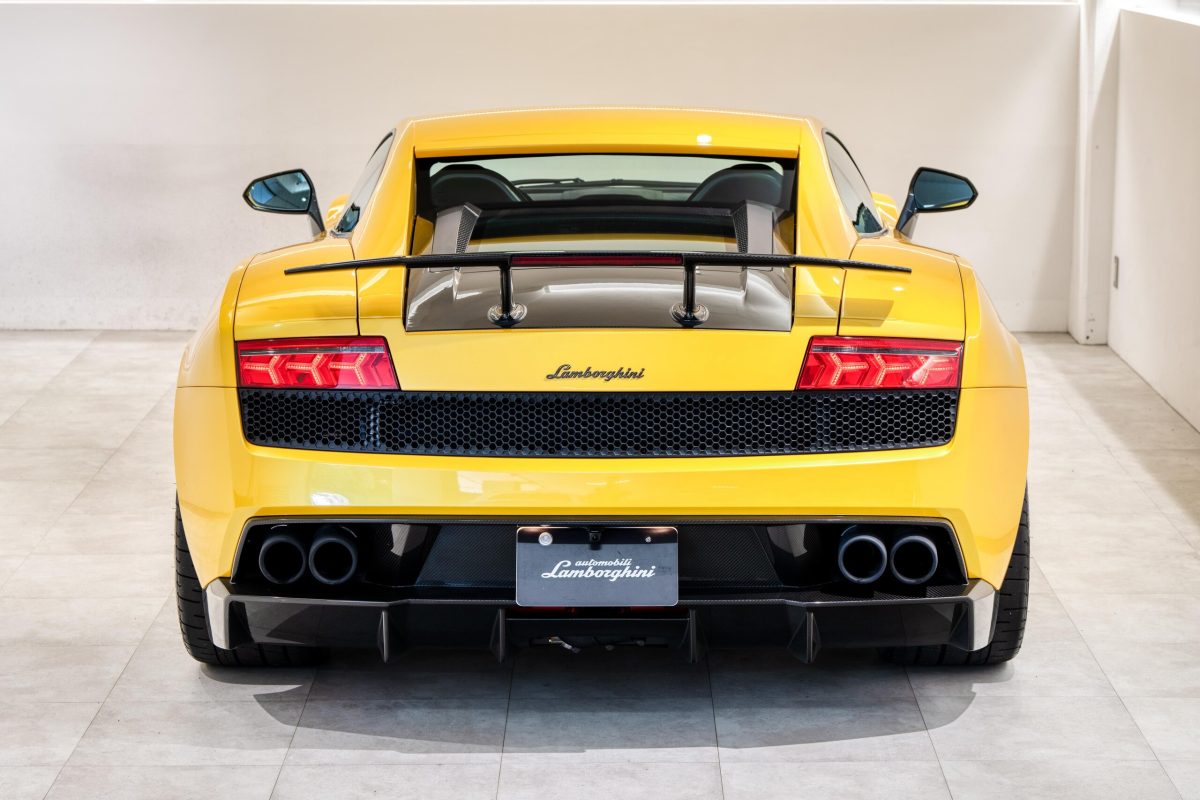 2013 Lamborghini Gallardo LP570-4 Superleggera — Photo 2 / 19