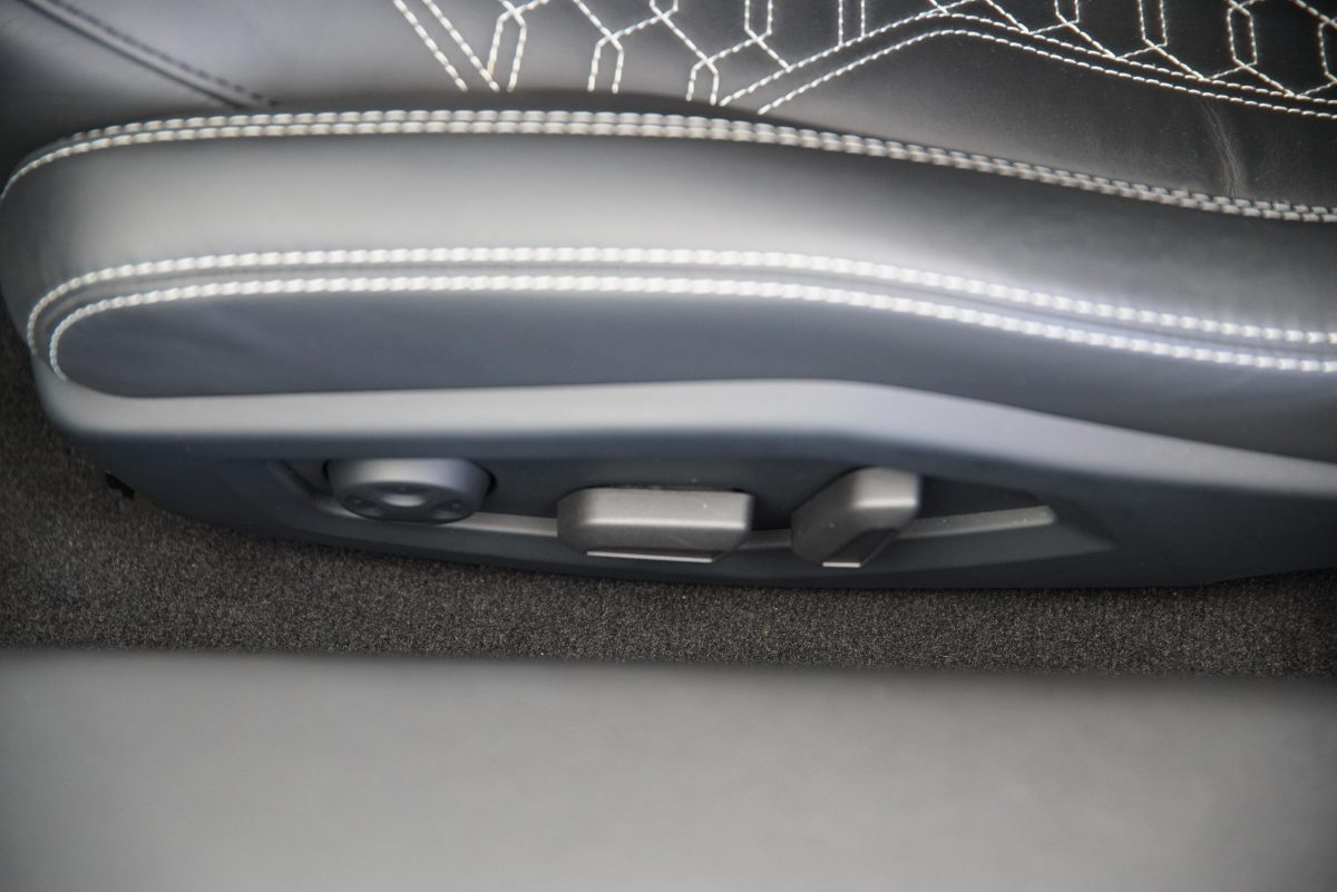 2020 Lamborghini Huracán EVO — Photo 10 / 28