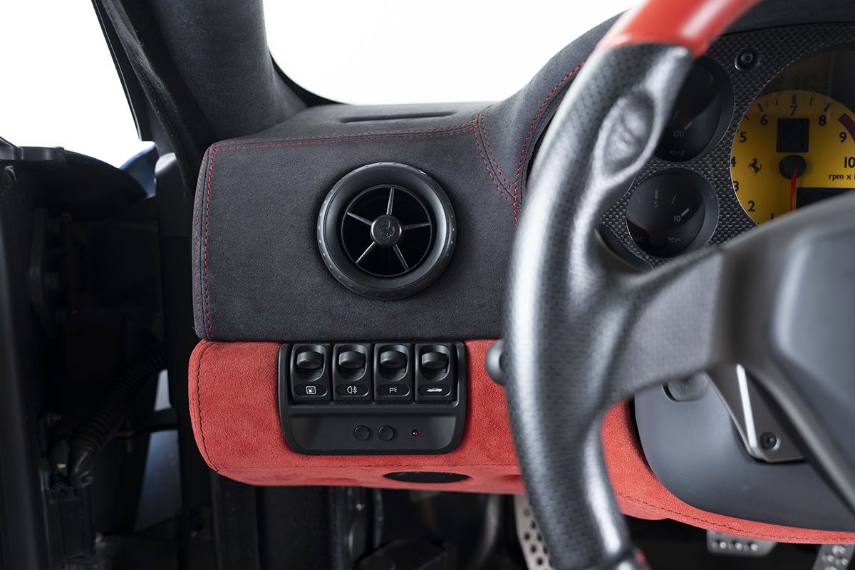 2004 Ferrari 360 Challenge Stradale — Photo 24 / 38