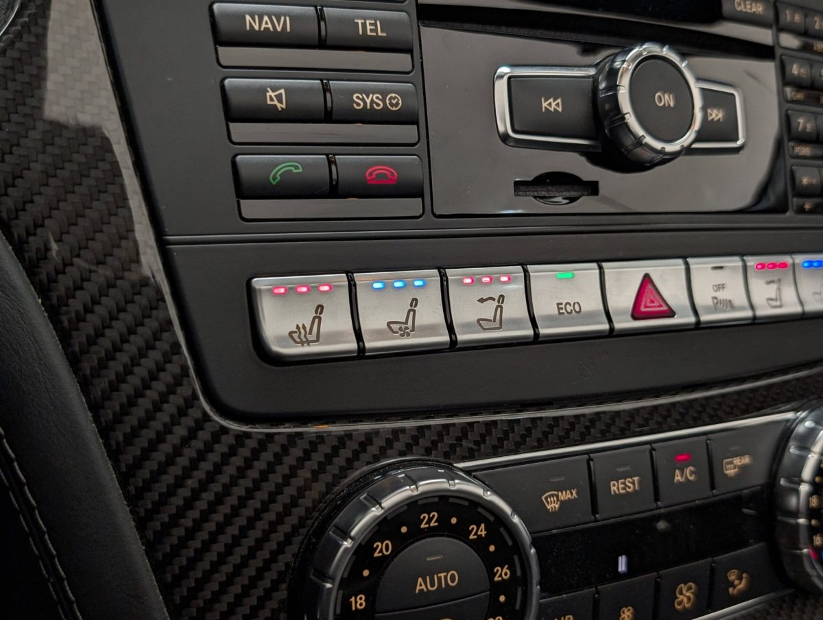 2013 Mercedes Benz SL65 AMG — Photo 28 / 37