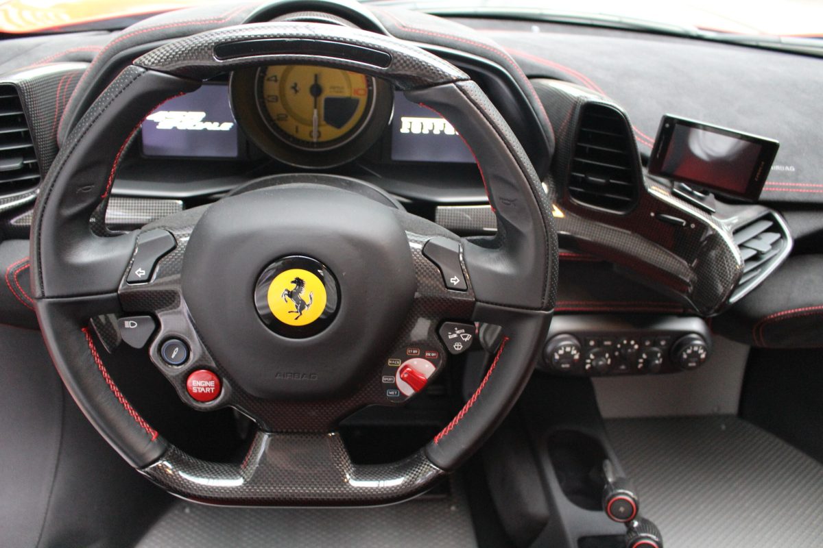 2015 Ferrari 458 Speciale — Photo 7 / 25