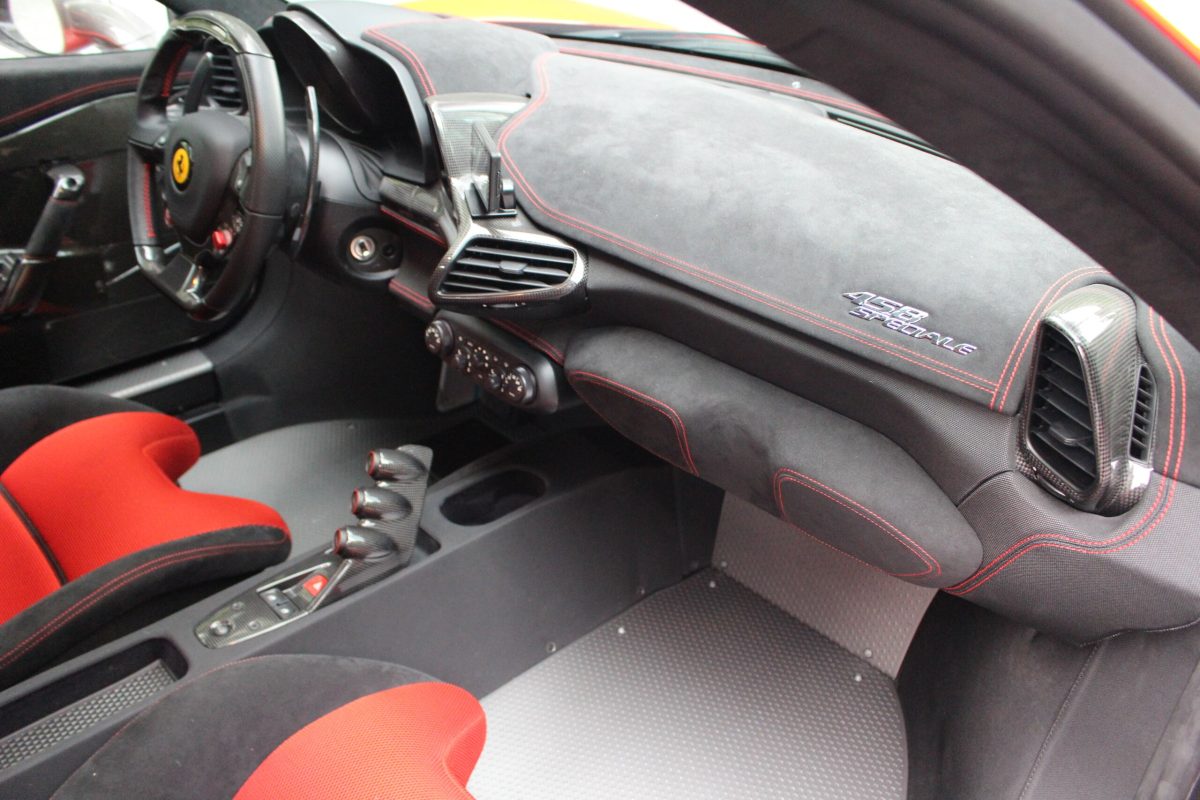 2015 Ferrari 458 Speciale — Photo 10 / 25