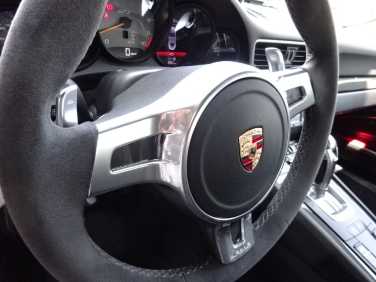 2015 Porsche 911 GT3 — Photo 33 / 74