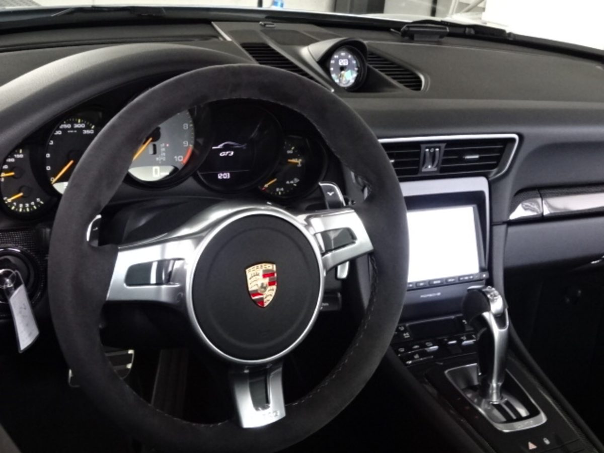 2015 Porsche 911 GT3 — Photo 34 / 74