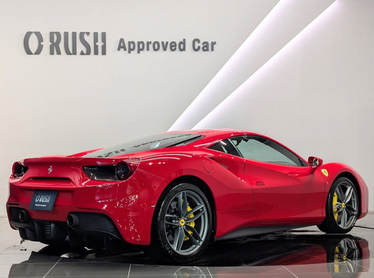 2016 Ferrari 488GTB — Photo 3 / 39