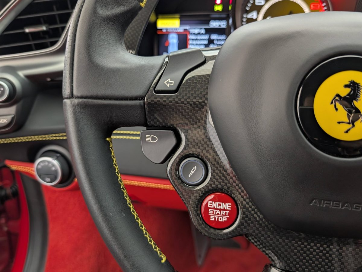 2016 Ferrari 488GTB — Photo 19 / 39