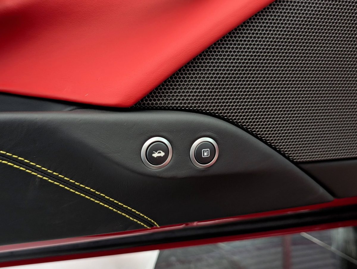 2016 Ferrari 488GTB — Photo 29 / 39