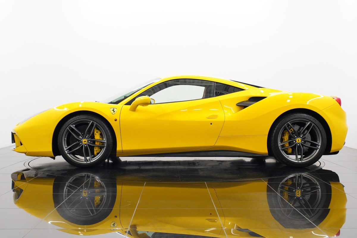 2018 Ferrari 488GTB — Photo 3 / 44