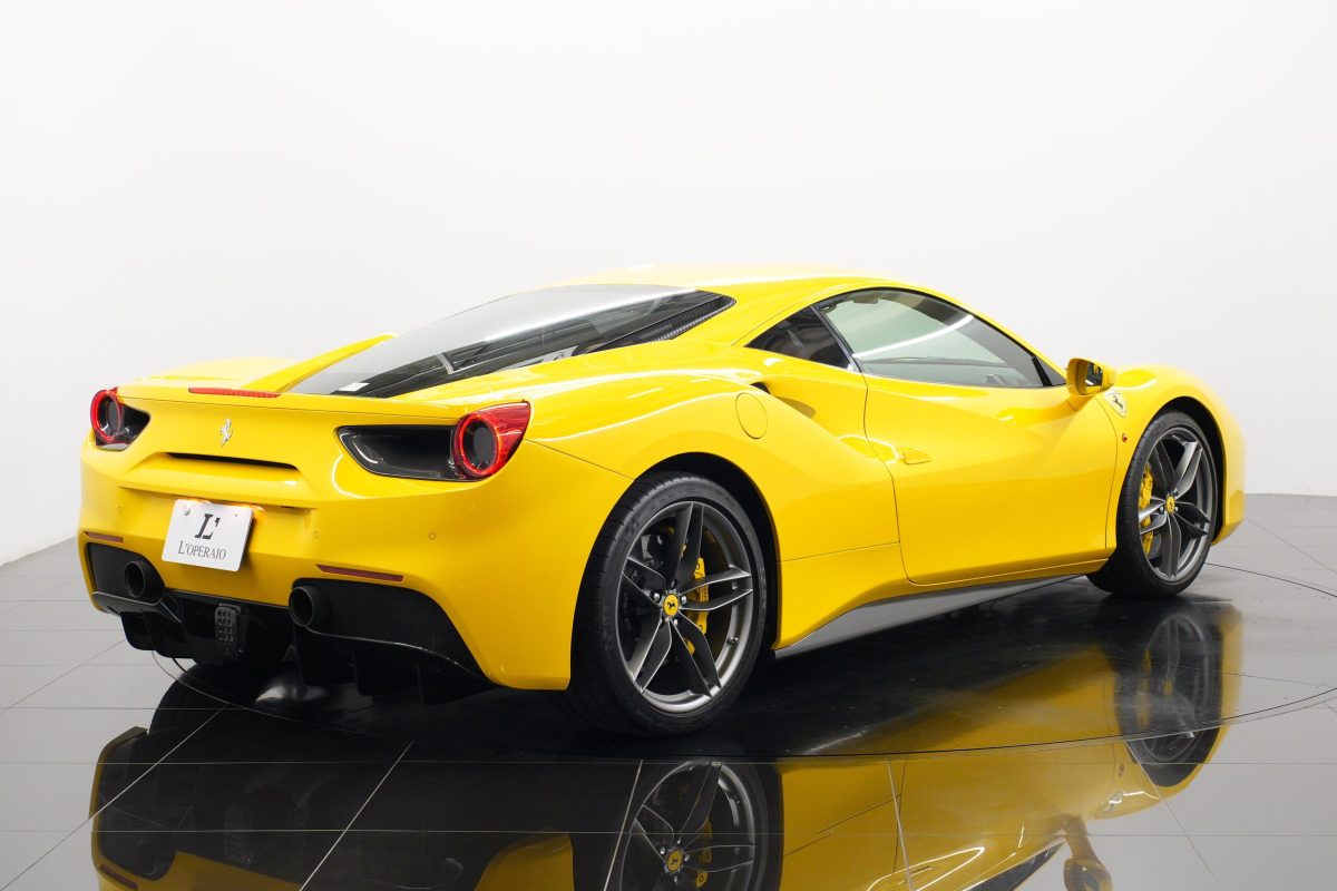 2018 Ferrari 488GTB — Photo 4 / 44