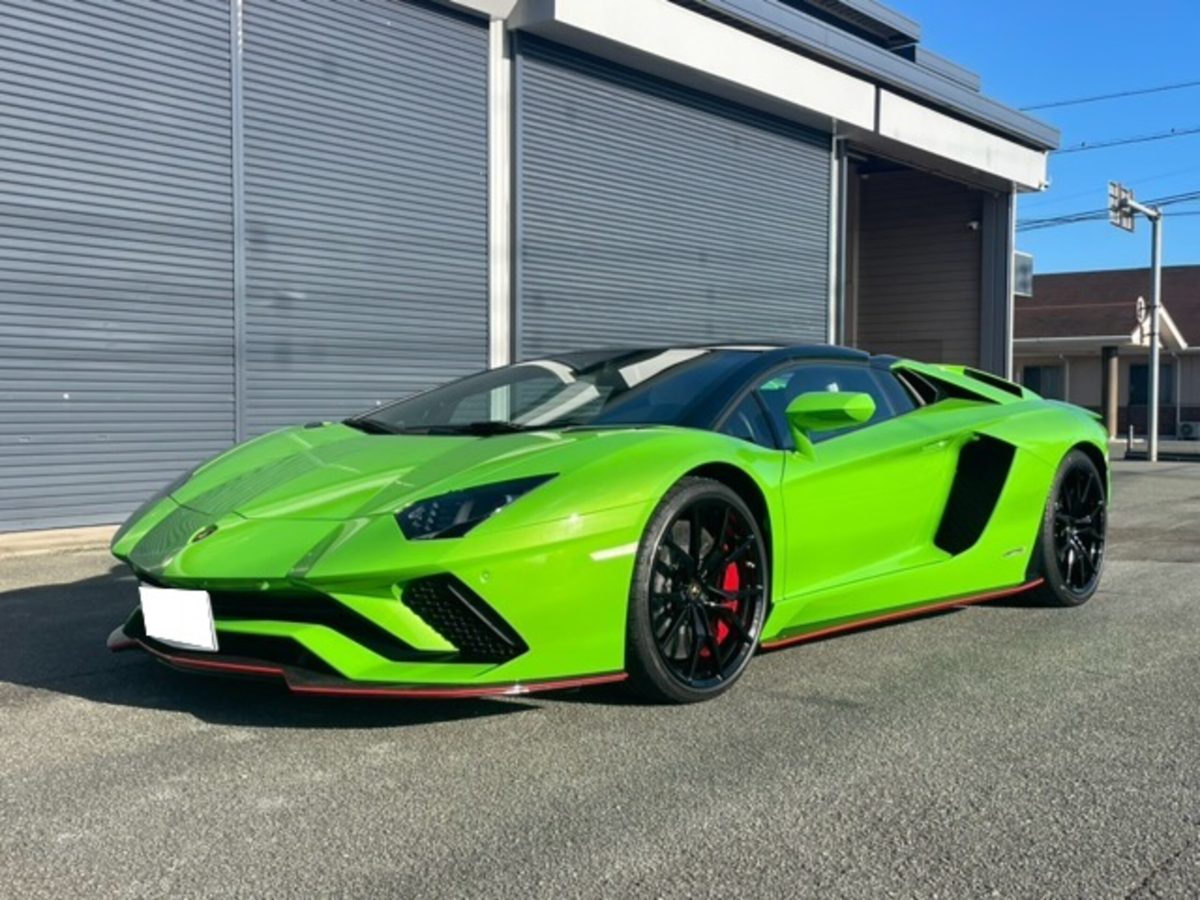 2019 Lamborghini Aventador Roadster S Exterior Carbon Package for sale in Japan