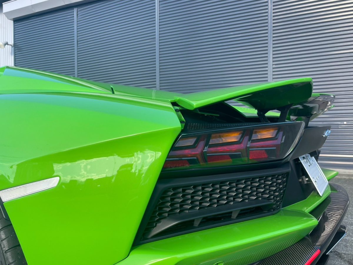 2019 Lamborghini Aventador Roadster S — Photo 15 / 57