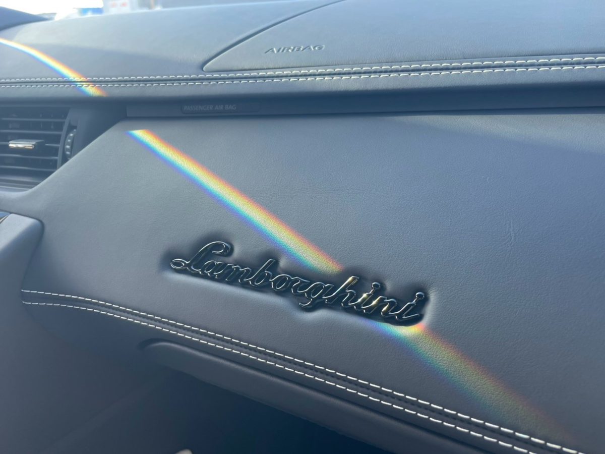 2019 Lamborghini Aventador Roadster S — Photo 29 / 57