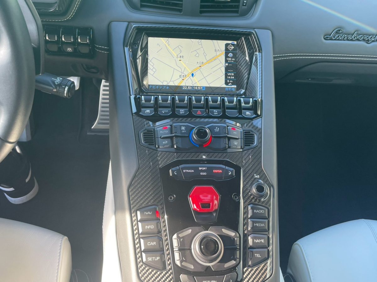2019 Lamborghini Aventador Roadster S — Photo 46 / 57