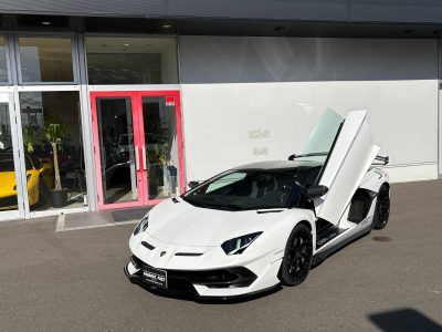 2019 Lamborghini Aventador SVJ Matte White Exterior for sale in Japan