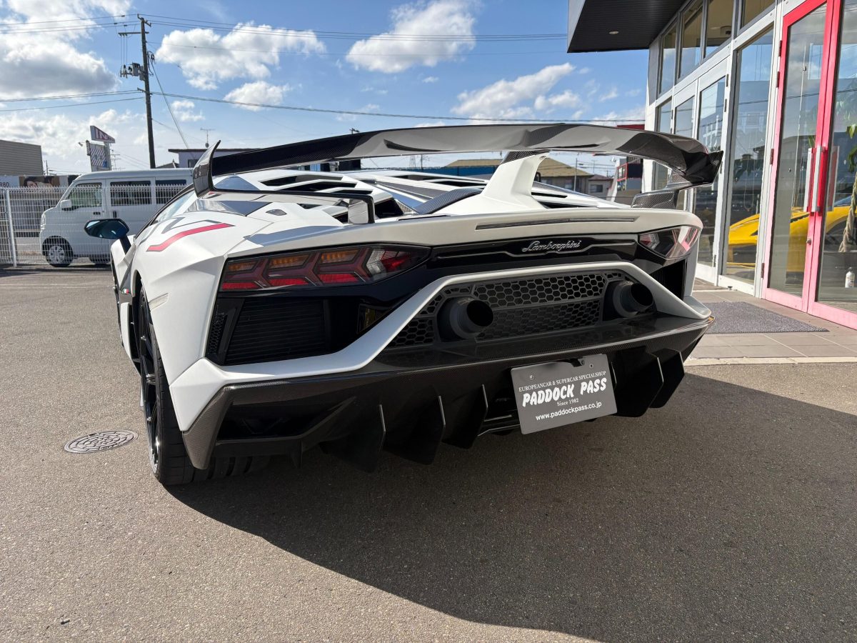 2019 Lamborghini Aventador SVJ — Photo 3 / 17