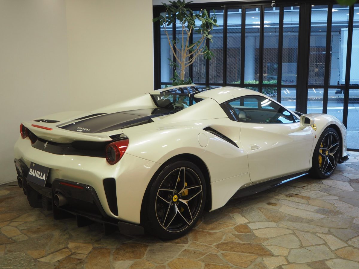 2020 Ferrari 488 Pista Spider — Photo 4 / 31
