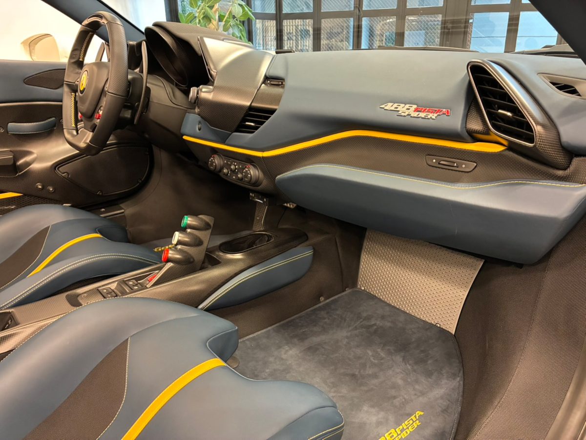 2020 Ferrari 488 Pista Spider — Photo 7 / 31