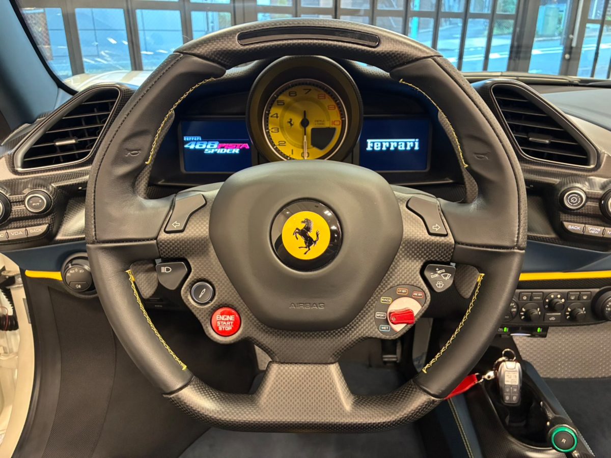 2020 Ferrari 488 Pista Spider — Photo 8 / 31