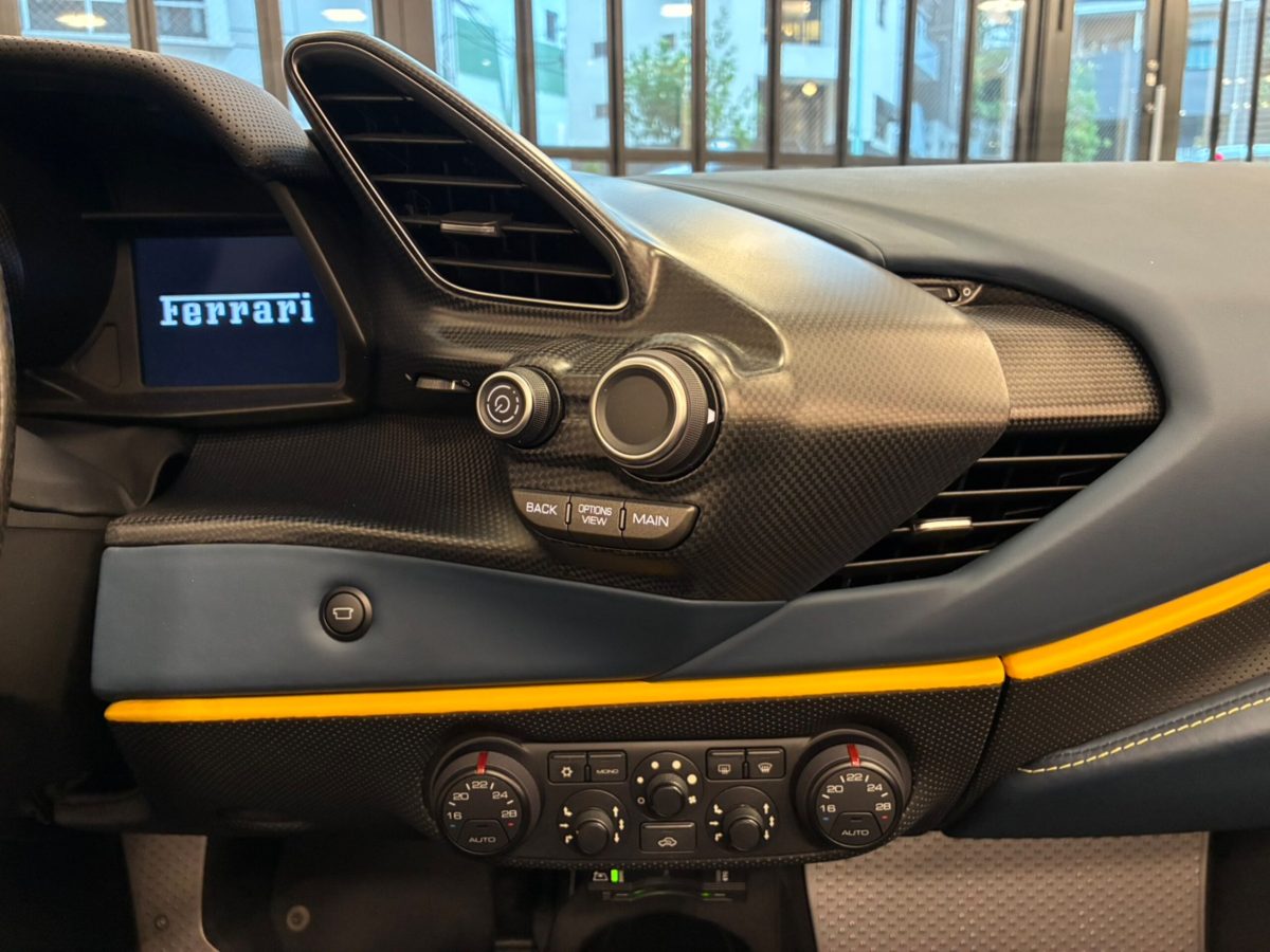 2020 Ferrari 488 Pista Spider — Photo 10 / 31