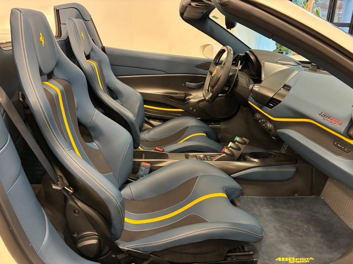 2020 Ferrari 488 Pista Spider — Photo 14 / 31
