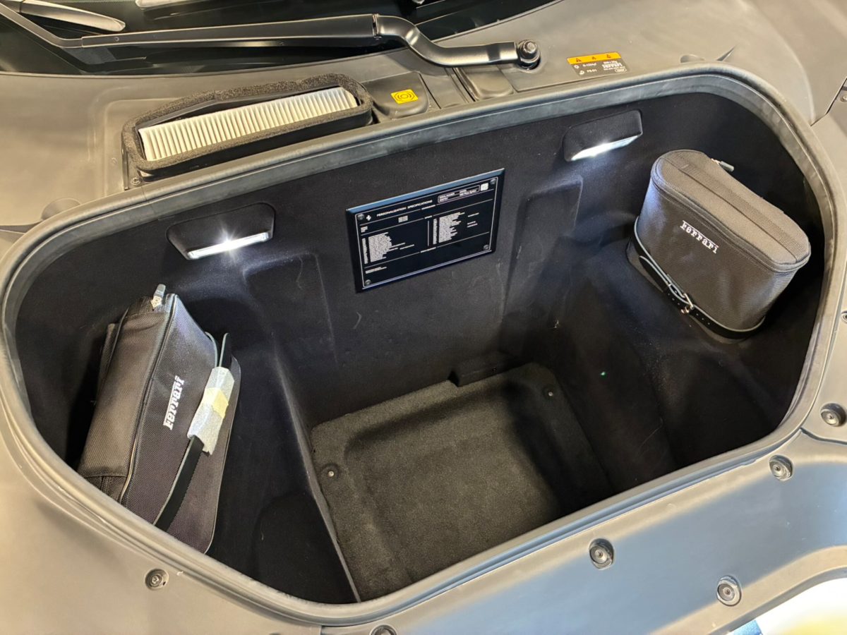 2020 Ferrari 488 Pista Spider — Photo 28 / 31