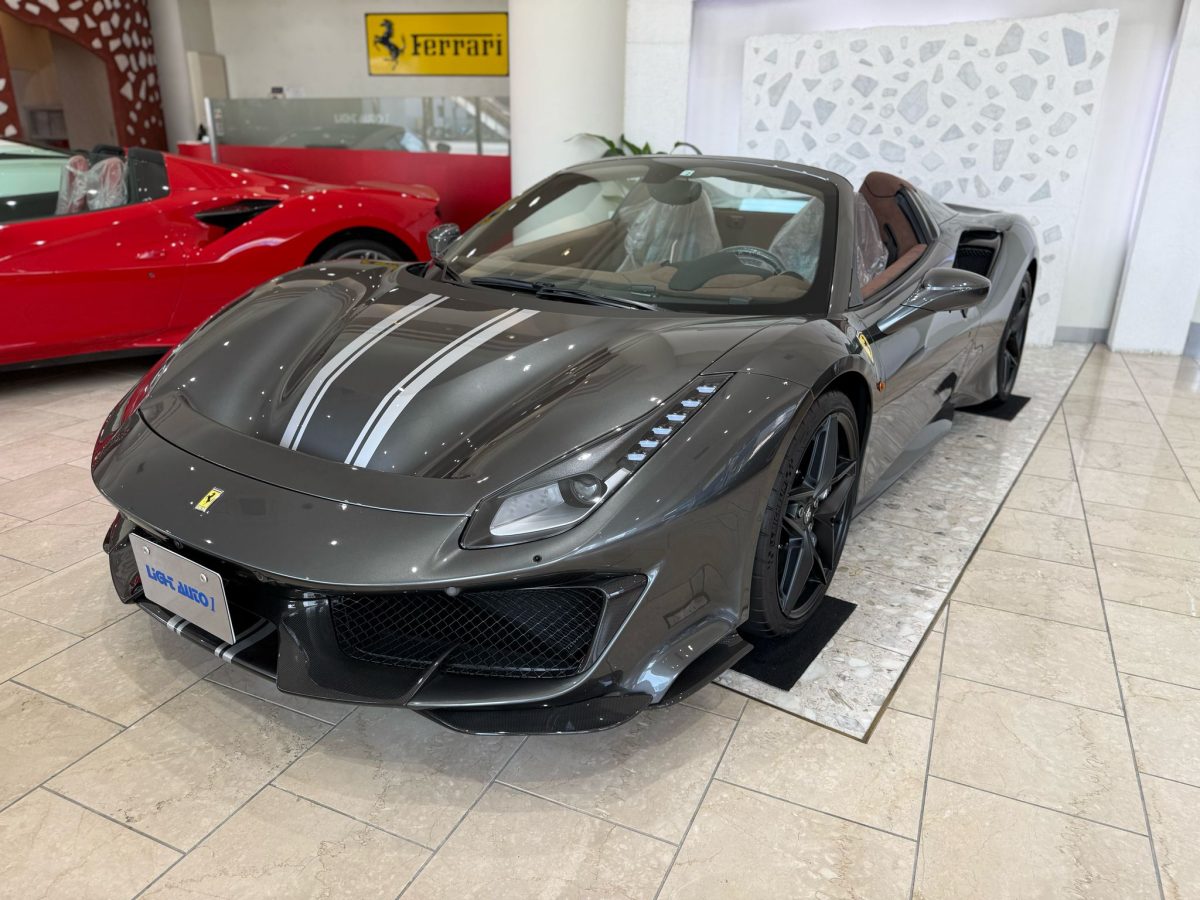 2020 Ferrari 488 Pista Spider Carbon LED Steering Wheel for sale in Japan