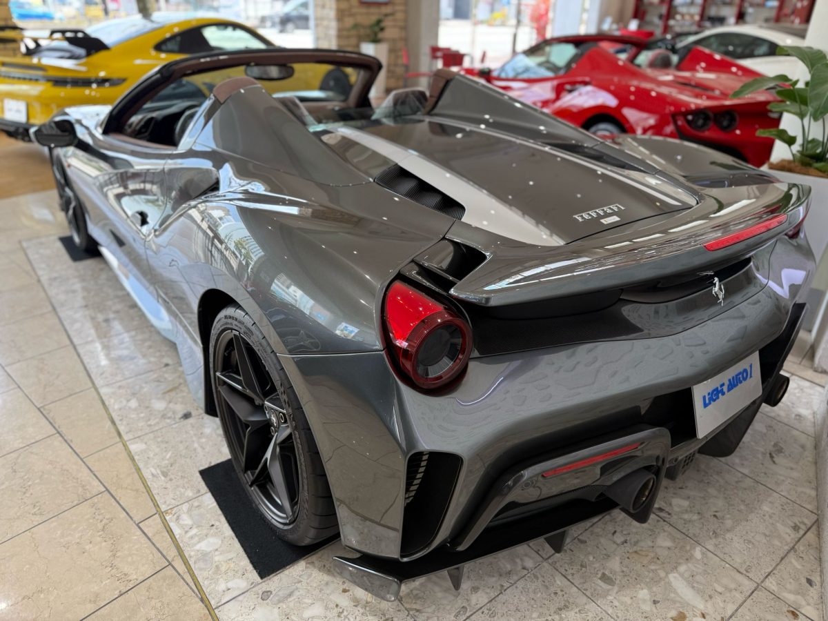 2020 Ferrari 488 Pista Spider — Photo 2 / 9