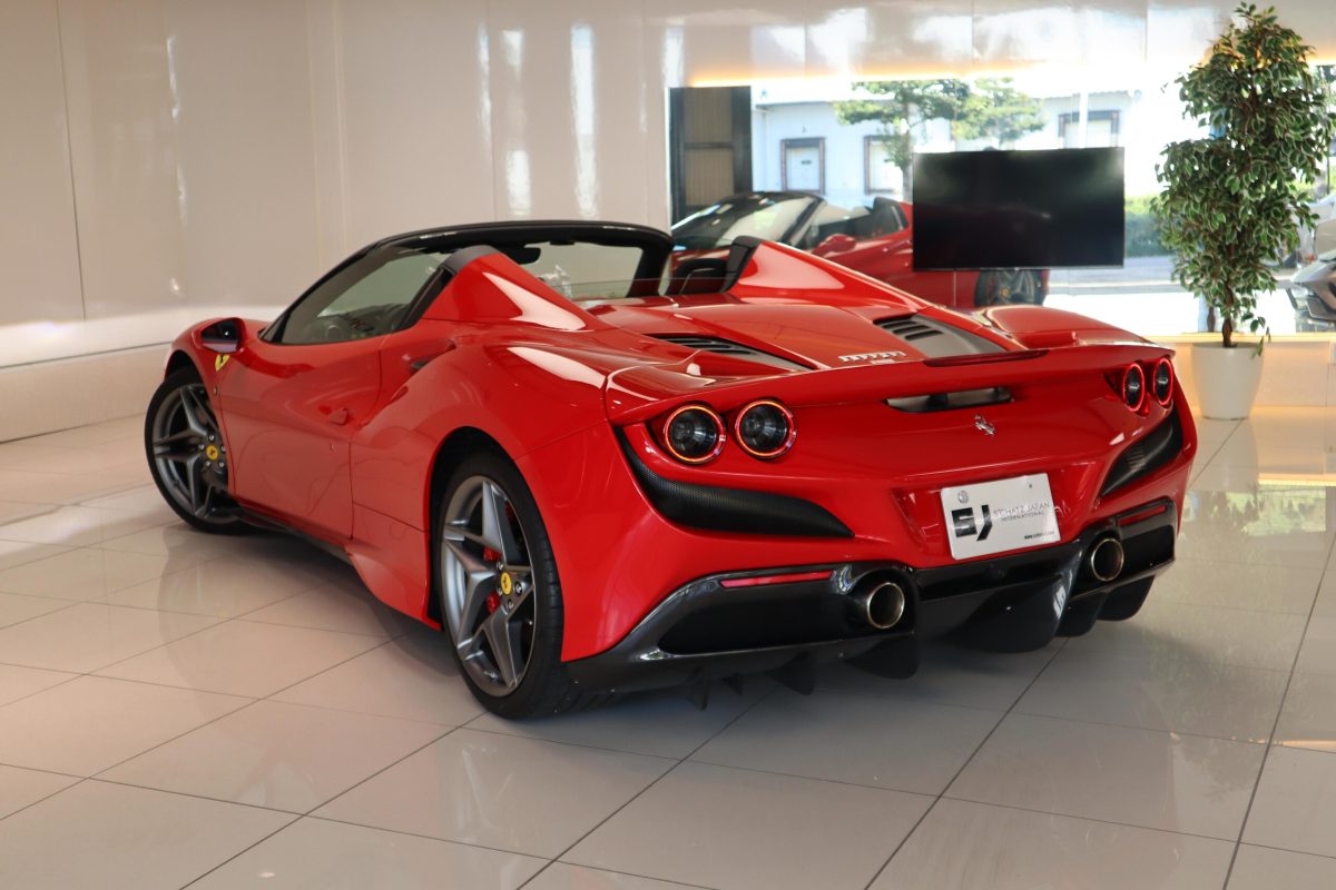 2021 Ferrari F8 Spider — Photo 5 / 46