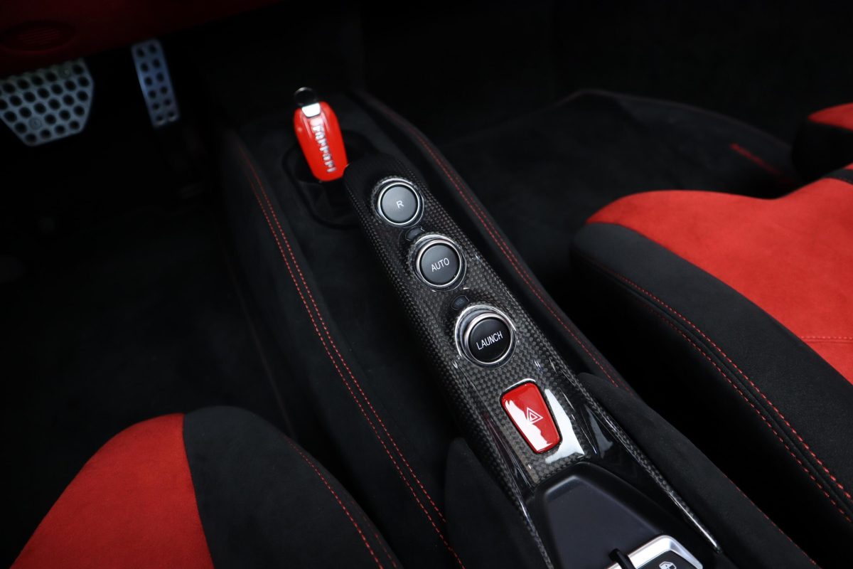 2021 Ferrari F8 Spider — Photo 10 / 46