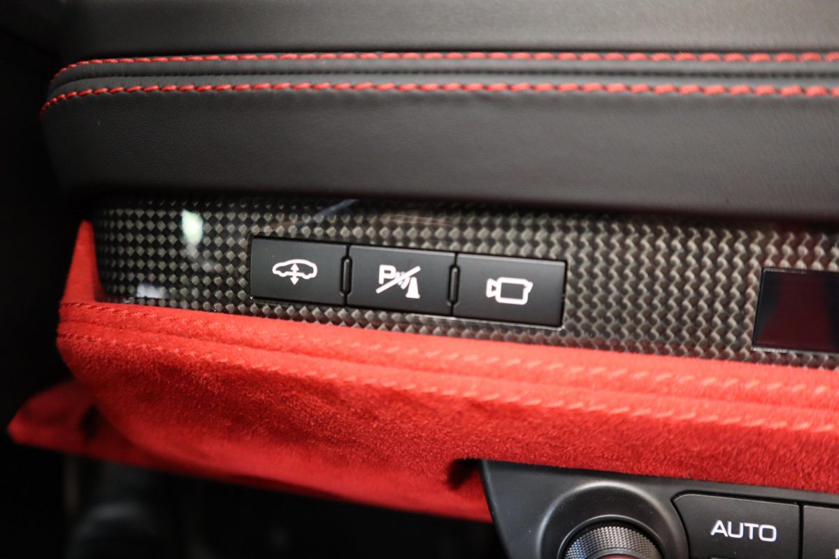 2021 Ferrari F8 Spider — Photo 21 / 46