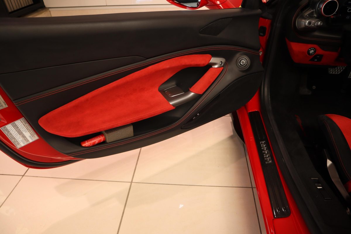 2021 Ferrari F8 Spider — Photo 23 / 46