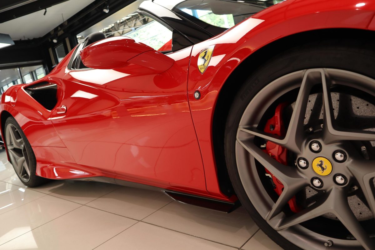 2021 Ferrari F8 Spider — Photo 26 / 46