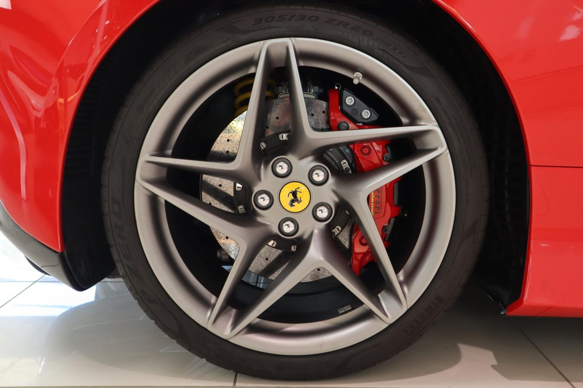 2021 Ferrari F8 Spider — Photo 43 / 46
