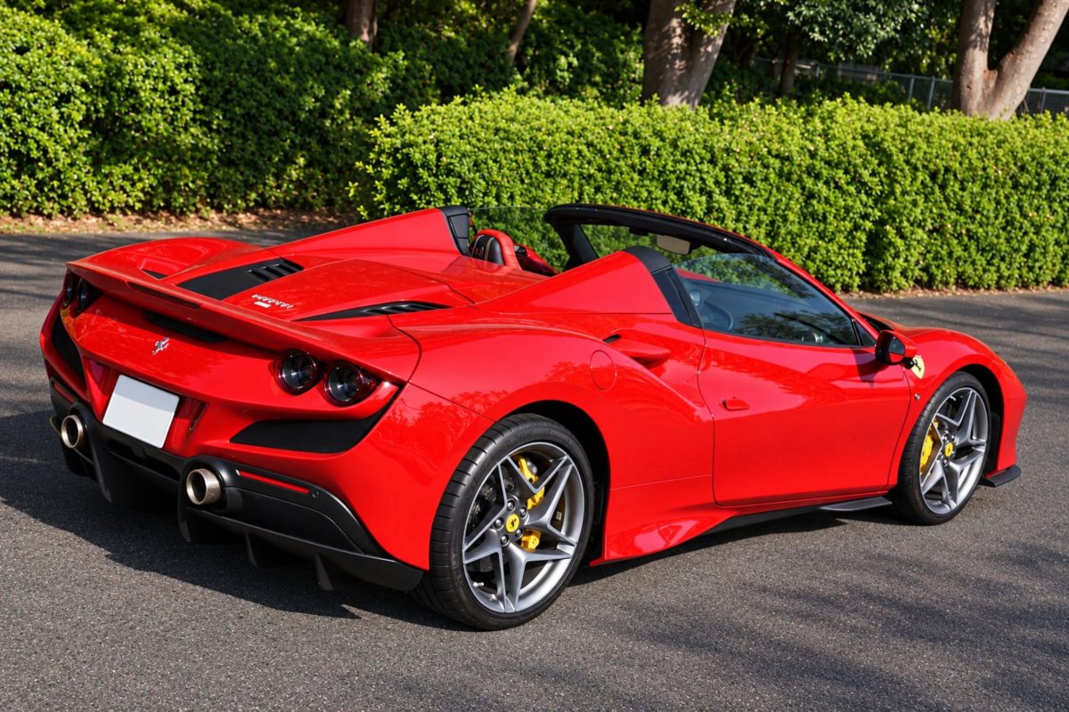 2021 Ferrari F8 Spider — Photo 2 / 7