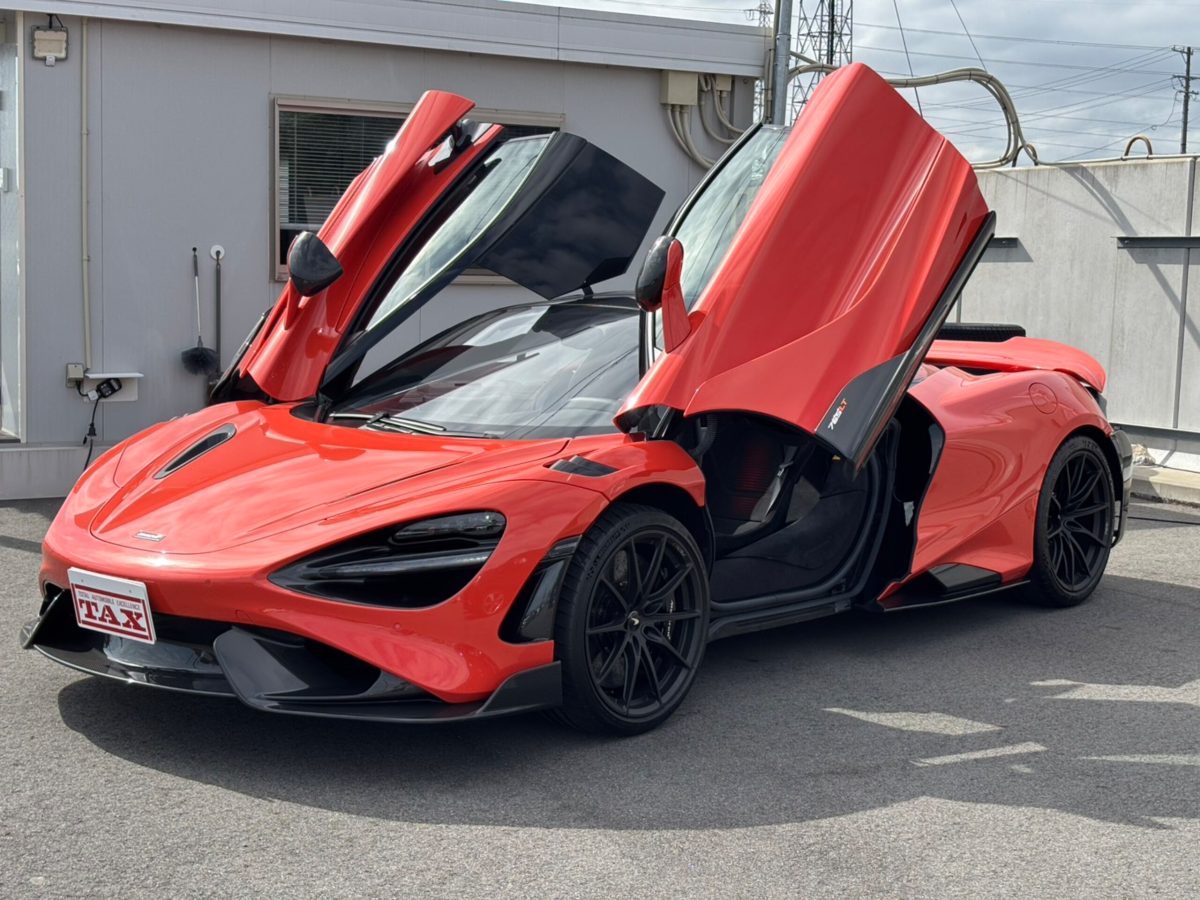 2021 McLaren 765LT — Photo 13 / 39
